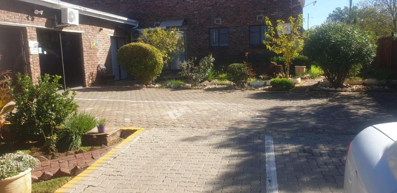 Aliwal Villa Guest Lodge Exterior photo